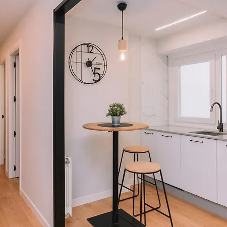 Amplio Con Luz Y Encanto By * ויגו