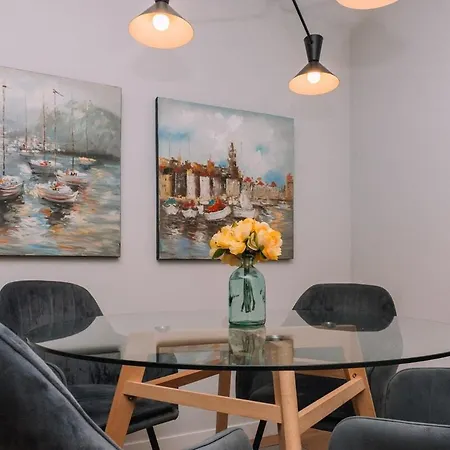 Amplio Con Luz Y Encanto By Apartmán