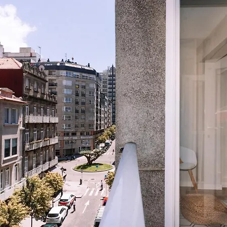 Amplio Con Luz Y Encanto By דירה