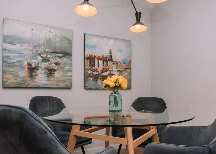 Amplio Con Luz Y Encanto By Appartement